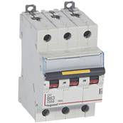 DX3 3P b63 10000a/16ka