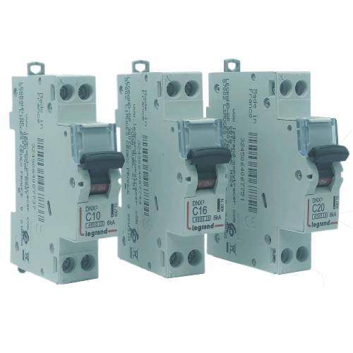 Lot de 10 Disjoncteurs Legrand Panachables