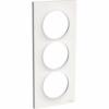 Odace Styl, plaque Blanc 3 postes verticaux entraxe 57mm