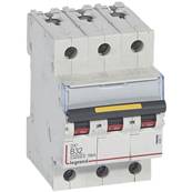 DX3 3P b32 10000a/16ka