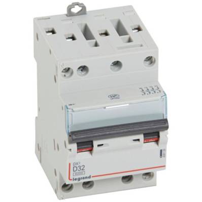 DX3 4P D32 6000a/10ka 3m