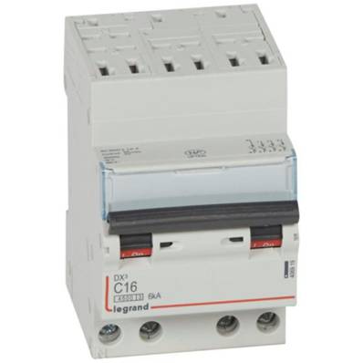 DX3 4P C16 4500a/6ka auto