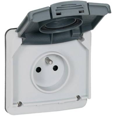 Prise 2P+T 16a fb composable